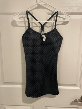 Lululemon racerback tank size 4
